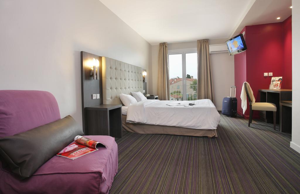 Hotel The Originals Perpignan Sud Le Grillon D'Or Le Boulou Luaran gambar