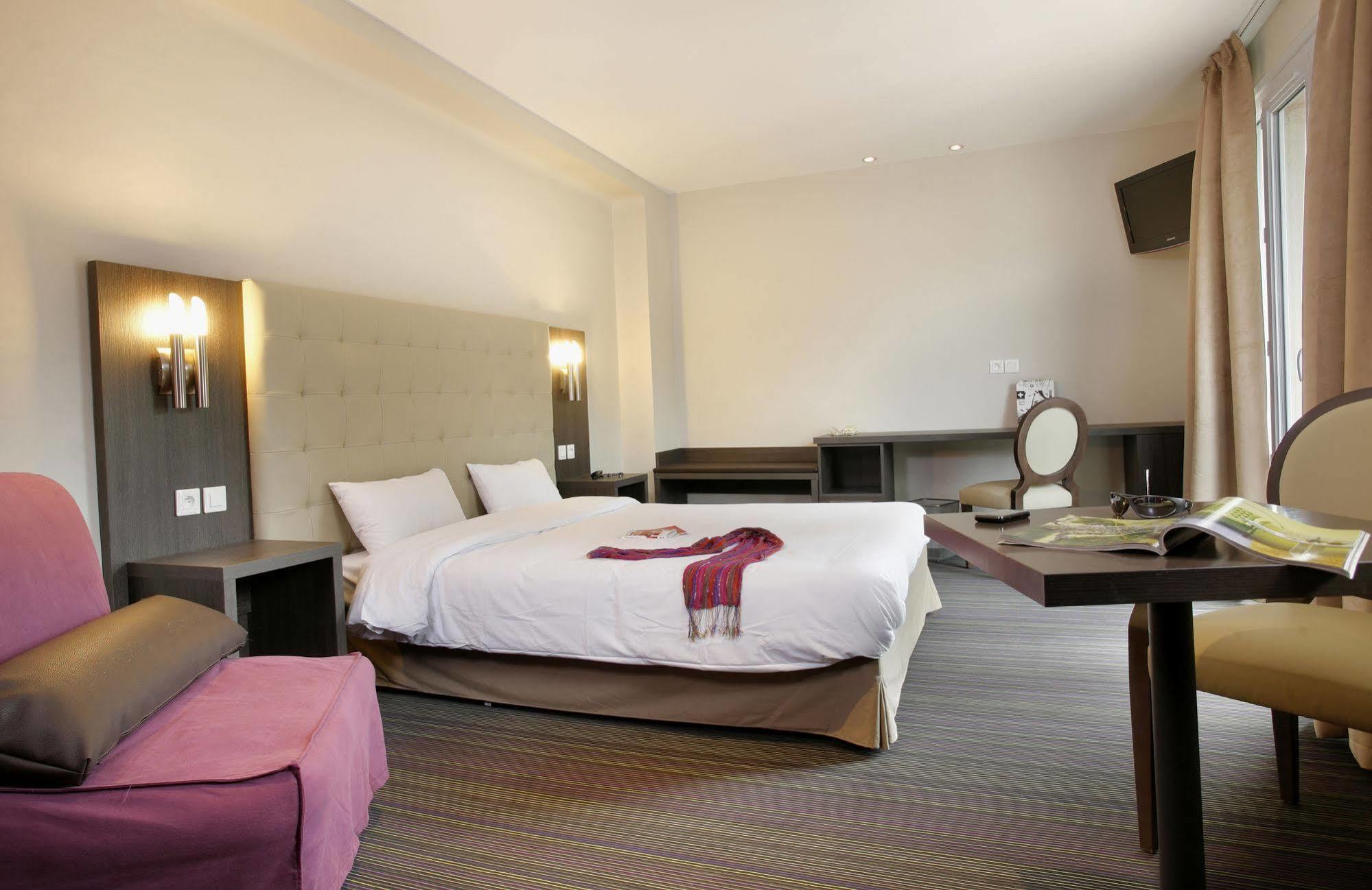 Hotel The Originals Perpignan Sud Le Grillon D'Or Le Boulou Luaran gambar