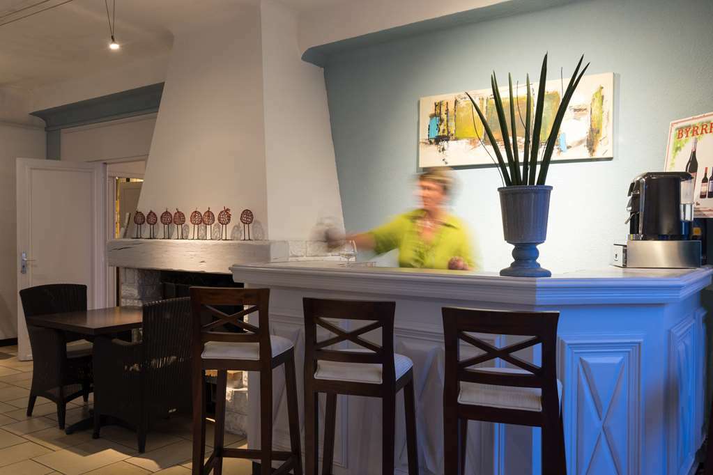 Hotel The Originals Perpignan Sud Le Grillon D'Or Le Boulou Restoran gambar
